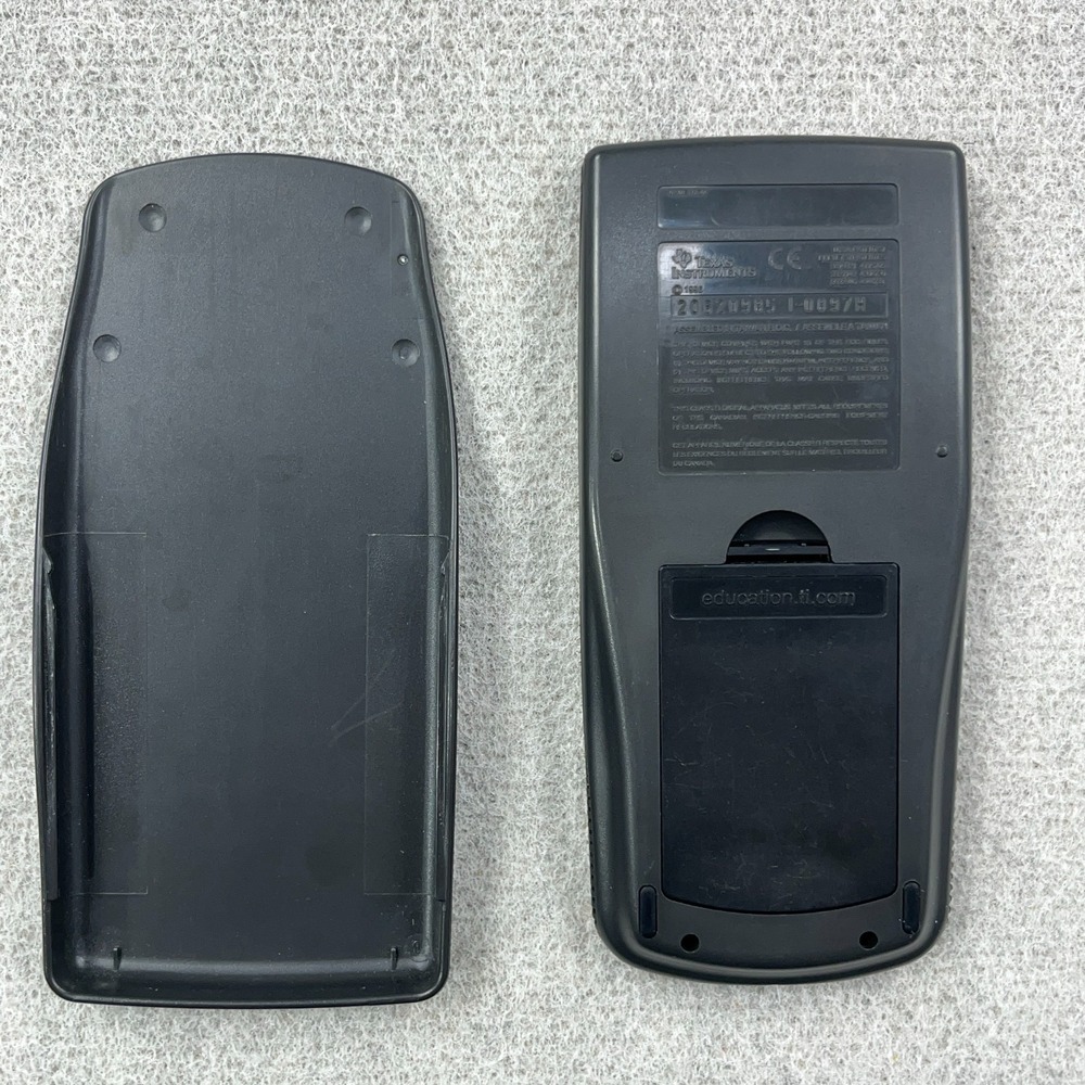 Texas Instruments TI-83 Calculator, With Cover Tested Works A9 - Picture 3 of 6